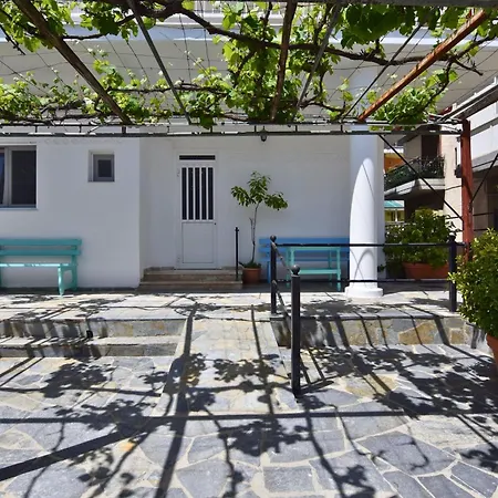 Agakos Nei Apartment